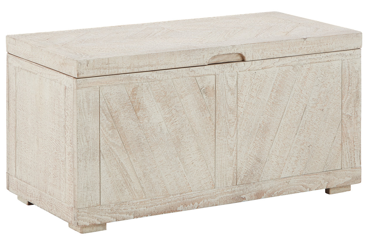 Ryker Distressed White Storage Trunk - A4000306 - Bien Home Furniture &amp; Electronics