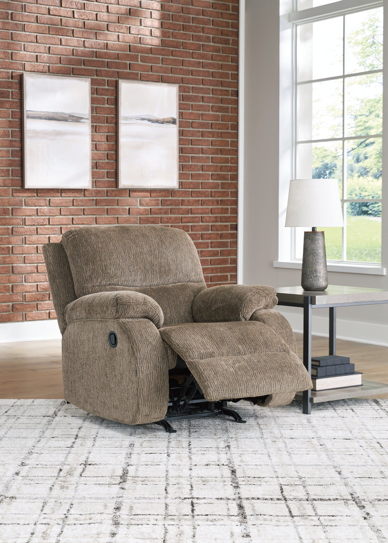 Scranto Oak Recliner - 6650425 - Bien Home Furniture &amp; Electronics