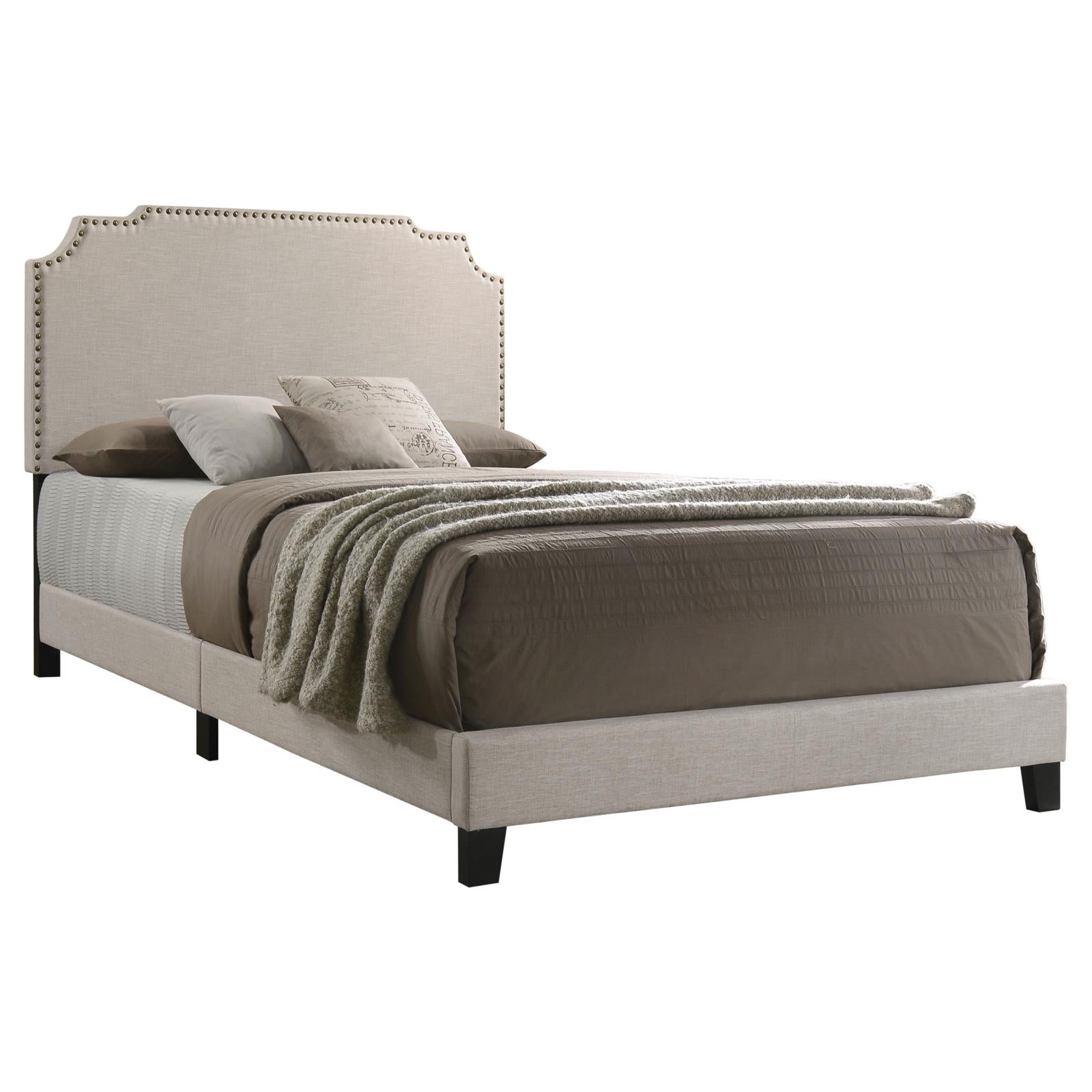Tamarac Upholstered Nailhead Eastern King Bed Beige - 310061KE - Bien Home Furniture &amp; Electronics