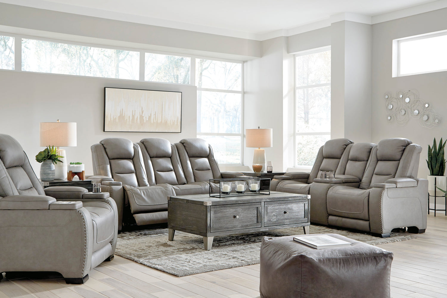 The Man-Den Gray Power Reclining Living Room Set - SET | U8530515 | U8530518 | U8530513 - Bien Home Furniture &amp; Electronics