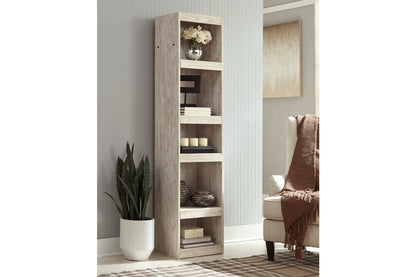 Willowton Whitewash Pier - EW0267-124 - Bien Home Furniture &amp; Electronics